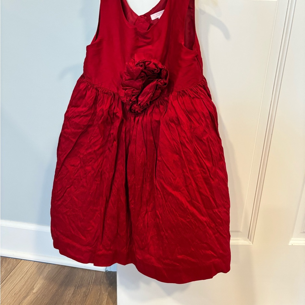 Elegant Red Sleeveless Dress with Floral Accent